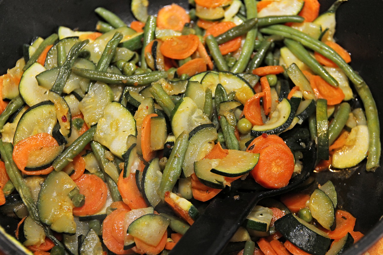 Przepisy na dania z warzywami grillowanymi: Intensywny smak i zdrowe dodatki