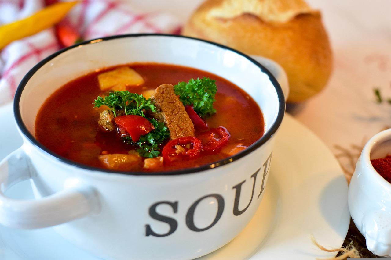 10 Niesamowitych korzyści z zupy paprykowej